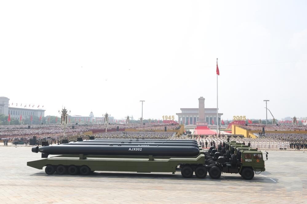 This photo shows the torpedo-like AJX002, a smaller-diameter XLUUV but equally as long as the HSU100